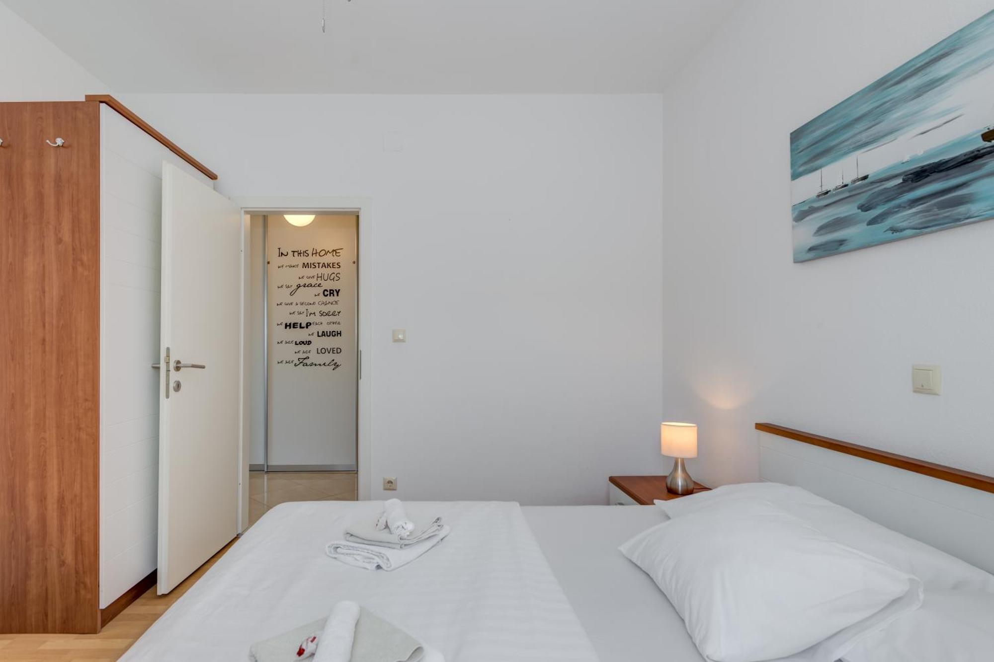 Apartments Cala Podstrana Eksteriør billede